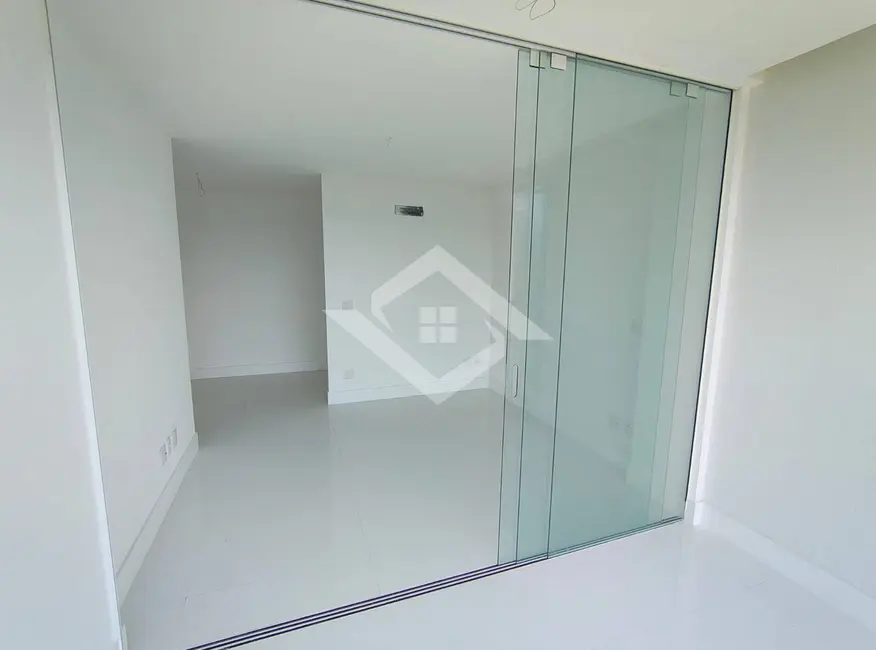 Foto 3 de Apartamento com 4 quartos à venda, 147m2 em Barra da Tijuca, Rio De Janeiro - RJ