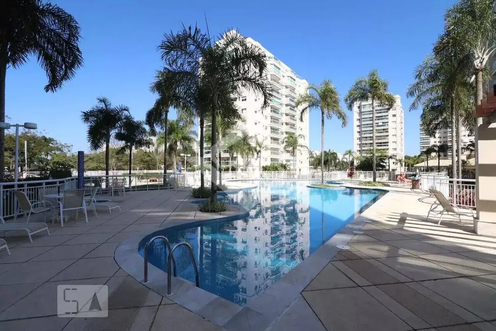 Foto 2 de Apartamento com 2 quartos à venda, 66m2 em Barra da Tijuca, Rio De Janeiro - RJ