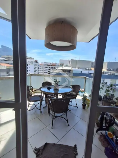 Foto 2 de Apartamento com 2 quartos à venda, 132m2 em Barra da Tijuca, Rio De Janeiro - RJ