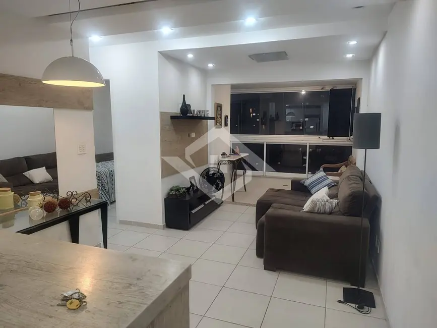 Apartamento com 3 quartos para alugar, 80m2 em Rio De Janeiro - RJ - imagem 7 Foto 7 de Apartamento com 3 quartos para alugar, 80m2 em Rio De Janeiro - RJ