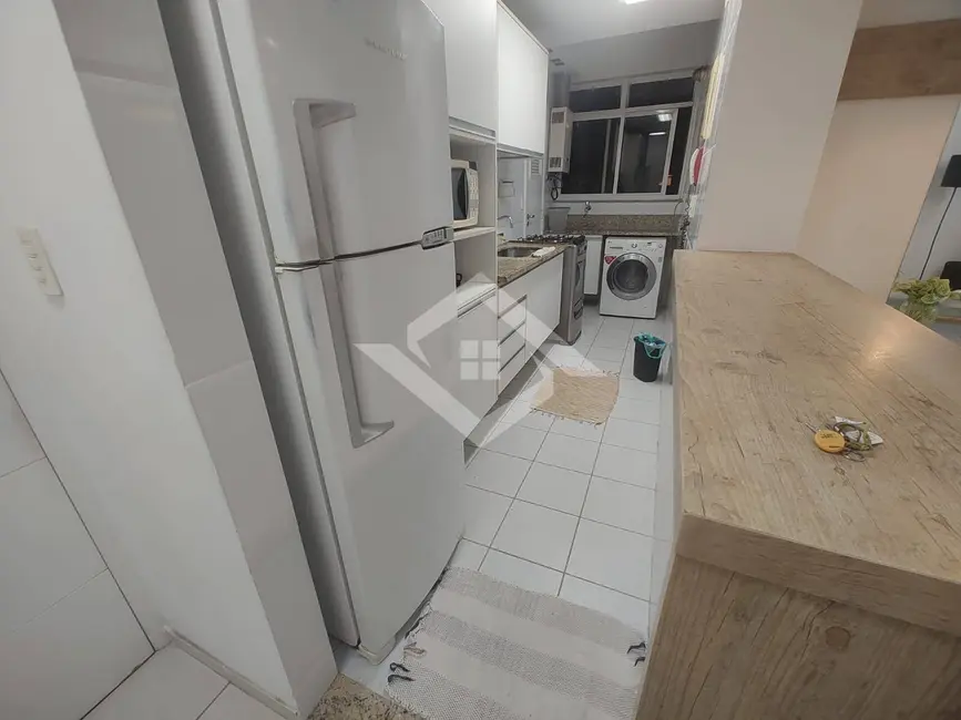 Apartamento com 3 quartos para alugar, 80m2 em Rio De Janeiro - RJ - imagem 8 Foto 8 de Apartamento com 3 quartos para alugar, 80m2 em Rio De Janeiro - RJ
