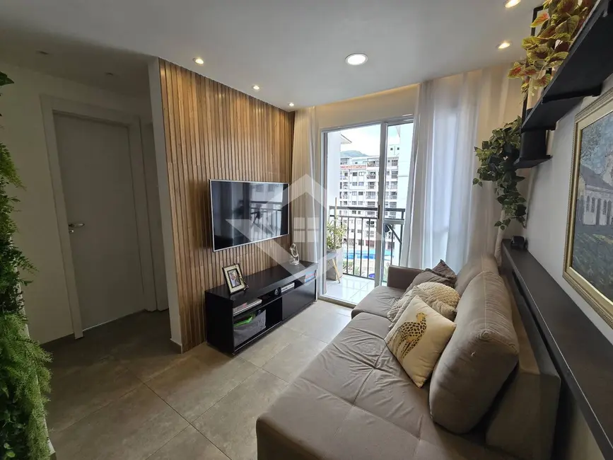 Foto 1 de Apartamento com 2 quartos à venda, 48m2 em Taquara, Rio De Janeiro - RJ