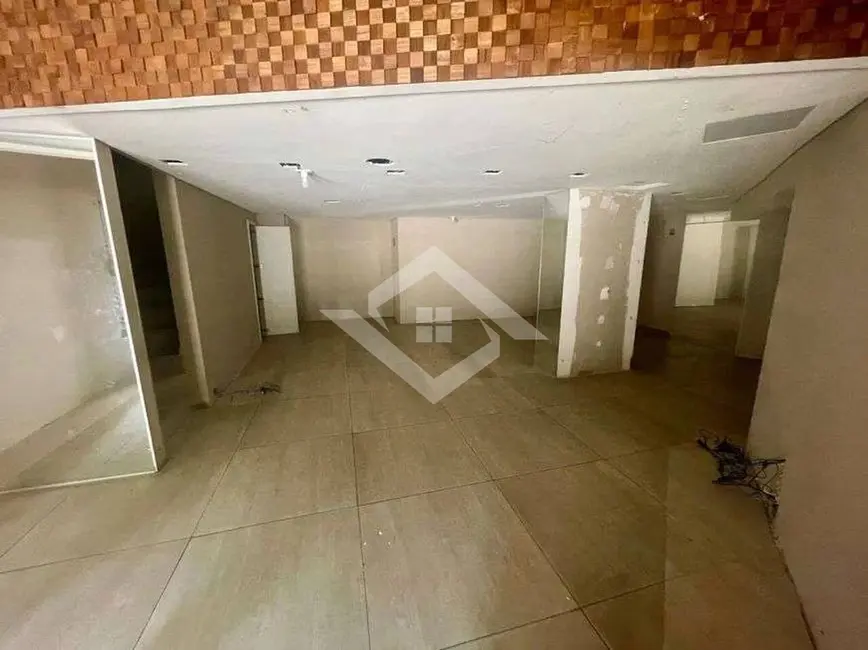 Loja para alugar, 106m2 em Centro, Rio De Janeiro - RJ - imagem 4 Foto 4 de Loja para alugar, 106m2 em Centro, Rio De Janeiro - RJ