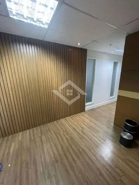 Sala Comercial para alugar, 188m2 em Centro, Rio De Janeiro - RJ - imagem 5 Foto 5 de Sala Comercial para alugar, 188m2 em Centro, Rio De Janeiro - RJ