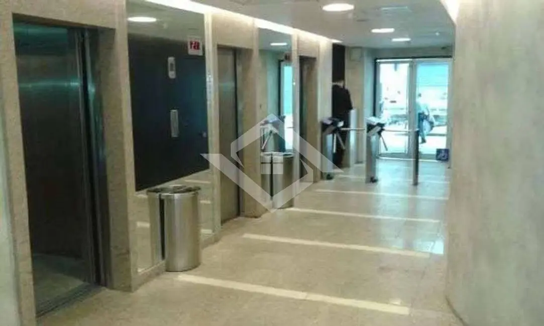 Sala Comercial para alugar, 188m2 em Centro, Rio De Janeiro - RJ - imagem 8 Foto 8 de Sala Comercial para alugar, 188m2 em Centro, Rio De Janeiro - RJ