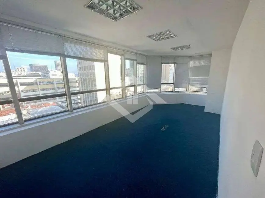 Sala Comercial à venda e para alugar, 192m2 em Centro, Rio De Janeiro - RJ - imagem 3 Foto 3 de Sala Comercial à venda e para alugar, 192m2 em Centro, Rio De Janeiro - RJ