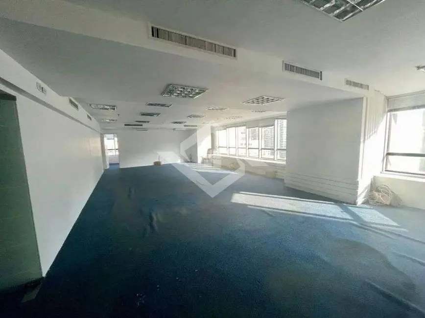 Sala Comercial à venda e para alugar, 192m2 em Centro, Rio De Janeiro - RJ - imagem 4 Foto 4 de Sala Comercial à venda e para alugar, 192m2 em Centro, Rio De Janeiro - RJ