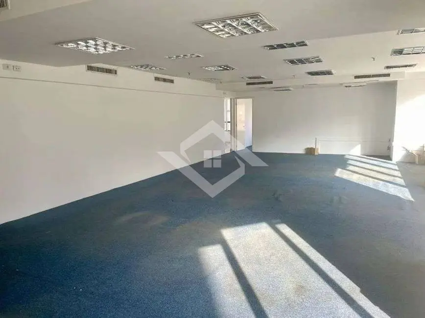 Sala Comercial à venda e para alugar, 192m2 em Centro, Rio De Janeiro - RJ - imagem 6 Foto 6 de Sala Comercial à venda e para alugar, 192m2 em Centro, Rio De Janeiro - RJ