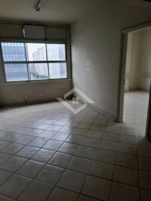 Sala Comercial à venda, 47m2 em Centro, Rio De Janeiro - RJ - imagem 9 Foto 9 de Sala Comercial à venda, 47m2 em Centro, Rio De Janeiro - RJ