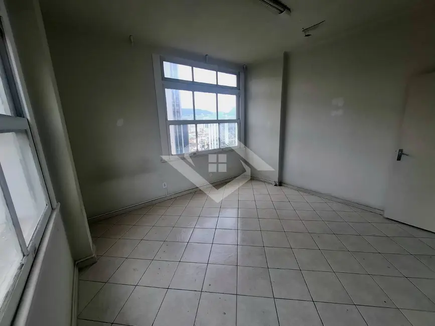 Sala Comercial à venda, 47m2 em Centro, Rio De Janeiro - RJ - imagem 2 Foto 2 de Sala Comercial à venda, 47m2 em Centro, Rio De Janeiro - RJ