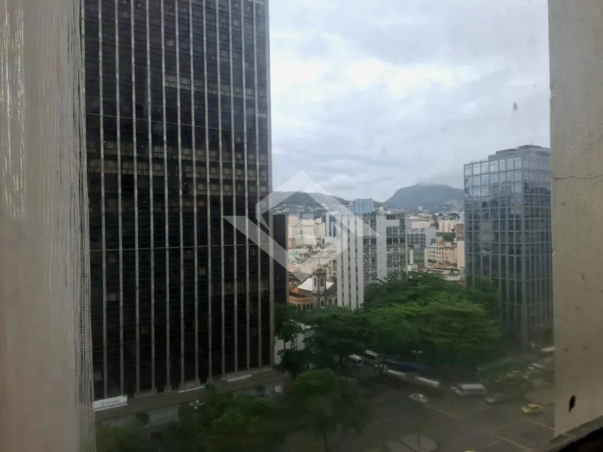 Sala Comercial à venda, 47m2 em Centro, Rio De Janeiro - RJ - imagem 6 Foto 6 de Sala Comercial à venda, 47m2 em Centro, Rio De Janeiro - RJ