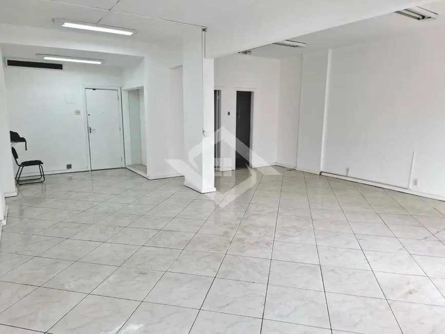 Apartamento com 2 quartos à venda, 68m2 em Centro, Rio De Janeiro - RJ - imagem 2 Foto 2 de Apartamento com 2 quartos à venda, 68m2 em Centro, Rio De Janeiro - RJ