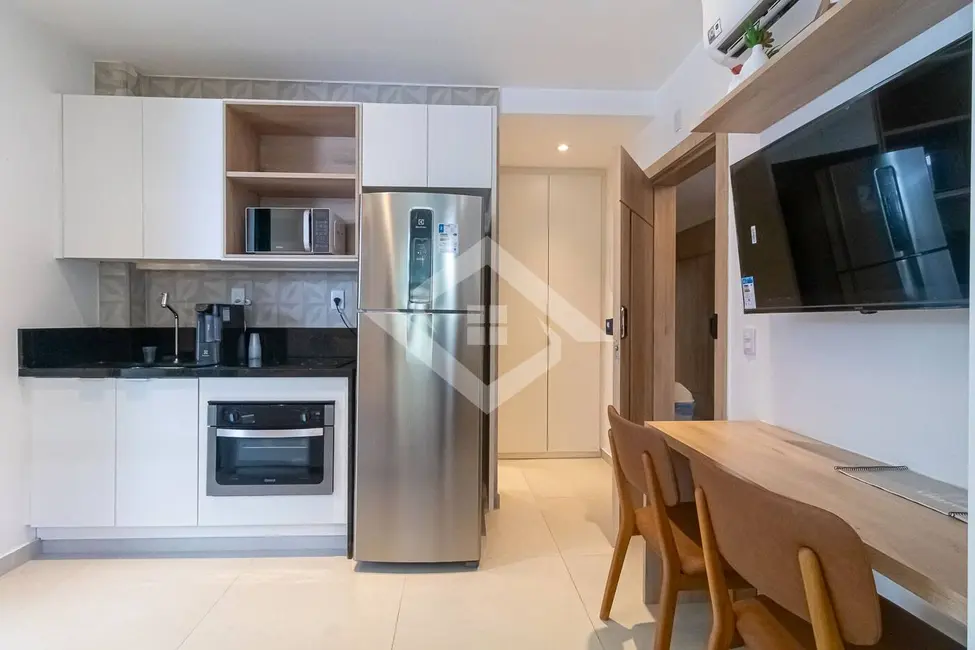 Apartamento com 1 quarto à venda, 38m2 em Copacabana, Rio De Janeiro - RJ - imagem 4 Foto 4 de Apartamento com 1 quarto à venda, 38m2 em Copacabana, Rio De Janeiro - RJ