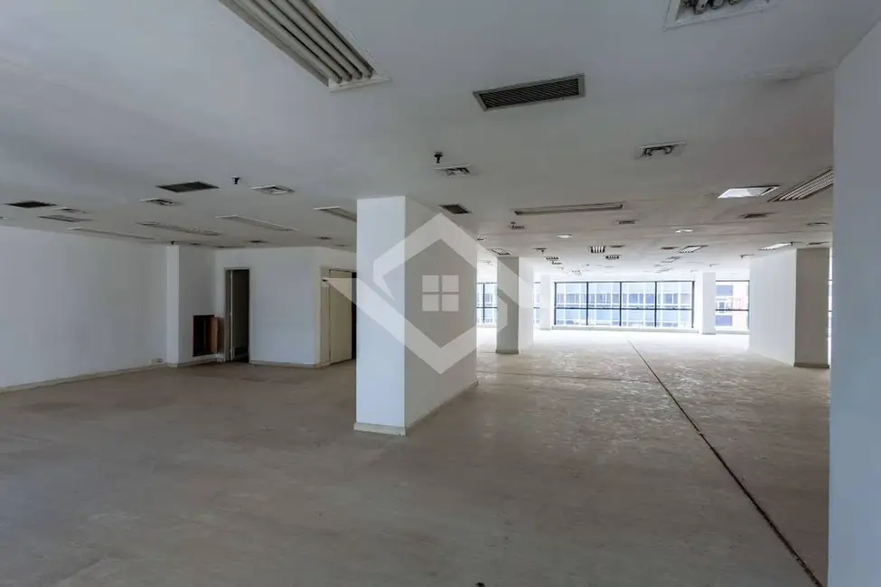 Sala Comercial para alugar, 500m2 em Centro, Rio De Janeiro - RJ - imagem 6 Foto 6 de Sala Comercial para alugar, 500m2 em Centro, Rio De Janeiro - RJ