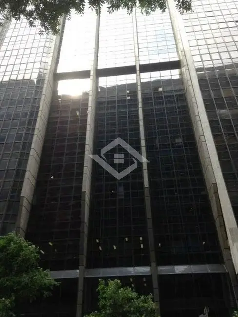 Sala Comercial para alugar, 500m2 em Centro, Rio De Janeiro - RJ - imagem 3 Foto 3 de Sala Comercial para alugar, 500m2 em Centro, Rio De Janeiro - RJ