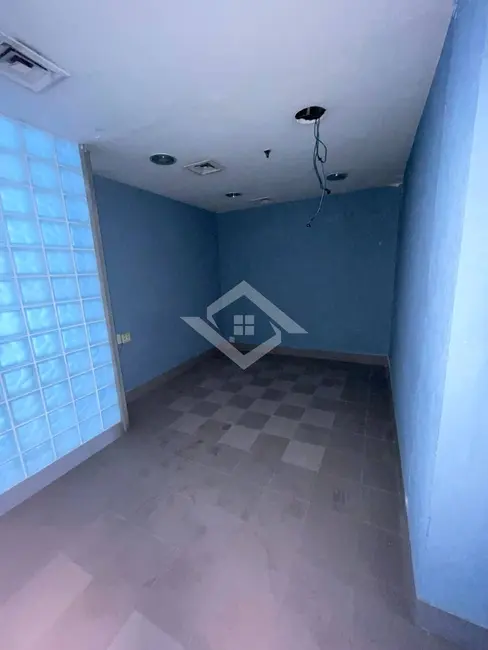 Sala Comercial para alugar, 500m2 em Centro, Rio De Janeiro - RJ - imagem 9 Foto 9 de Sala Comercial para alugar, 500m2 em Centro, Rio De Janeiro - RJ