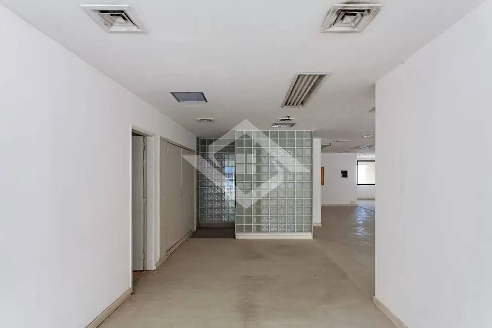 Sala Comercial para alugar, 500m2 em Centro, Rio De Janeiro - RJ - imagem 7 Foto 7 de Sala Comercial para alugar, 500m2 em Centro, Rio De Janeiro - RJ