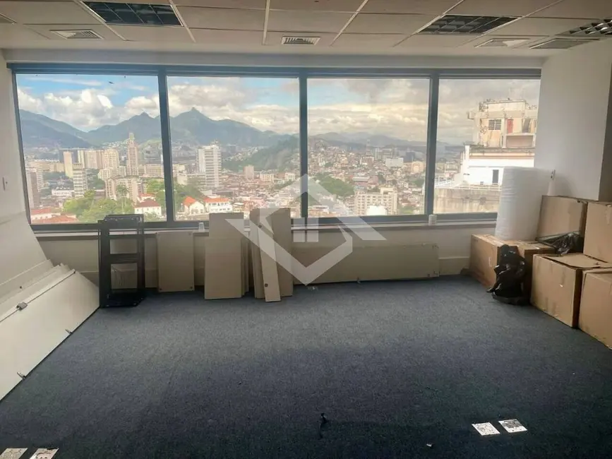 Sala Comercial para alugar, 156m2 em Centro, Rio De Janeiro - RJ - imagem 2 Foto 2 de Sala Comercial para alugar, 156m2 em Centro, Rio De Janeiro - RJ