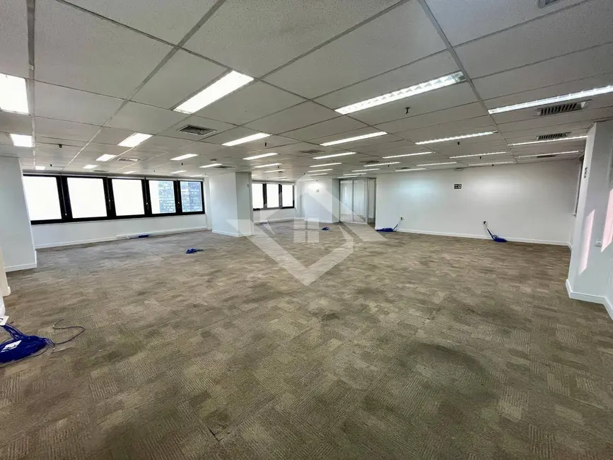 Foto 2 de Sala Comercial para alugar, 375m2 em Centro, Rio De Janeiro - RJ