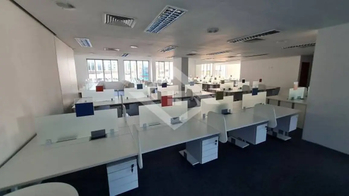 Sala Comercial à venda e para alugar, 4811m2 em Centro, Rio De Janeiro - RJ - imagem 7 Foto 7 de Sala Comercial à venda e para alugar, 4811m2 em Centro, Rio De Janeiro - RJ