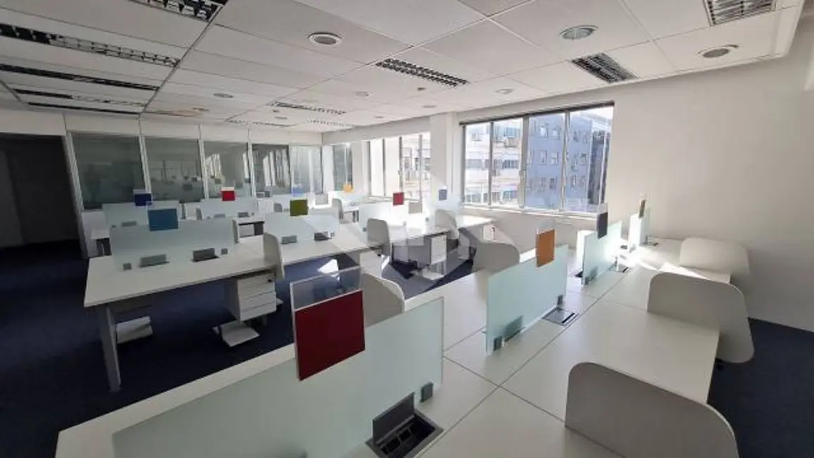 Sala Comercial à venda e para alugar, 4811m2 em Centro, Rio De Janeiro - RJ - imagem 3 Foto 3 de Sala Comercial à venda e para alugar, 4811m2 em Centro, Rio De Janeiro - RJ