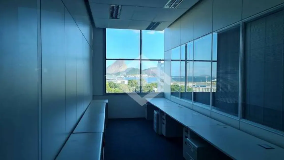 Sala Comercial à venda e para alugar, 4811m2 em Centro, Rio De Janeiro - RJ - imagem 4 Foto 4 de Sala Comercial à venda e para alugar, 4811m2 em Centro, Rio De Janeiro - RJ