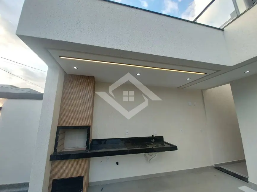 Casa de Condomínio com 3 quartos à venda, 126m2 em Guaratiba, Rio De Janeiro - RJ - imagem 2 Foto 2 de Casa de Condomínio com 3 quartos à venda, 126m2 em Guaratiba, Rio De Janeiro - RJ