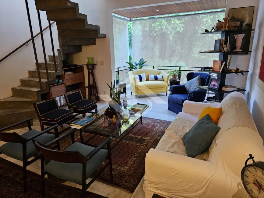 Apartamento com 4 quartos à venda, 315m2 em Laranjeiras, Rio De Janeiro - RJ - imagem 4 Foto 4 de Apartamento com 4 quartos à venda, 315m2 em Laranjeiras, Rio De Janeiro - RJ