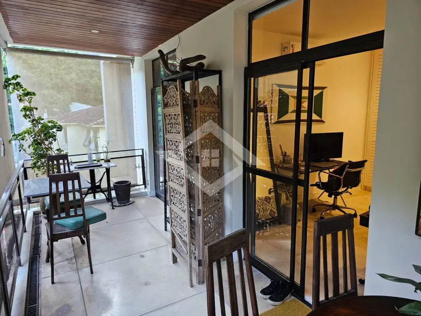 Apartamento com 4 quartos à venda, 315m2 em Laranjeiras, Rio De Janeiro - RJ - imagem 5 Foto 5 de Apartamento com 4 quartos à venda, 315m2 em Laranjeiras, Rio De Janeiro - RJ