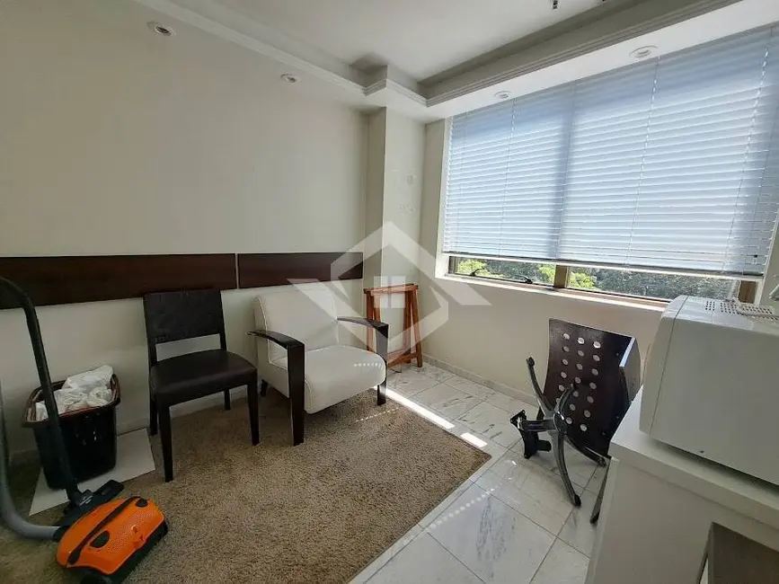 Sala Comercial à venda, 49m2 em Barra da Tijuca, Rio De Janeiro - RJ - imagem 7 Foto 7 de Sala Comercial à venda, 49m2 em Barra da Tijuca, Rio De Janeiro - RJ
