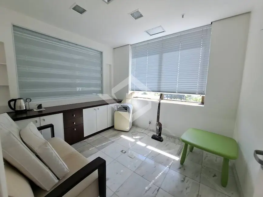 Sala Comercial à venda, 49m2 em Barra da Tijuca, Rio De Janeiro - RJ - imagem 9 Foto 9 de Sala Comercial à venda, 49m2 em Barra da Tijuca, Rio De Janeiro - RJ