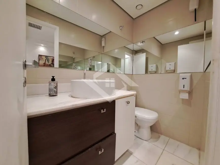 Sala Comercial à venda, 49m2 em Barra da Tijuca, Rio De Janeiro - RJ - imagem 4 Foto 4 de Sala Comercial à venda, 49m2 em Barra da Tijuca, Rio De Janeiro - RJ