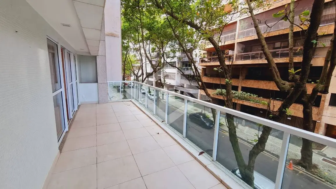 Foto 2 de Apartamento com 3 quartos à venda, 193m2 em Leblon, Rio De Janeiro - RJ