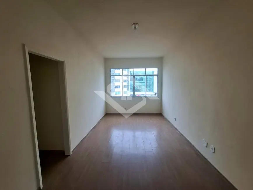 Apartamento com 2 quartos à venda, 64m2 em Tijuca, Rio De Janeiro - RJ - imagem 2 Foto 2 de Apartamento com 2 quartos à venda, 64m2 em Tijuca, Rio De Janeiro - RJ