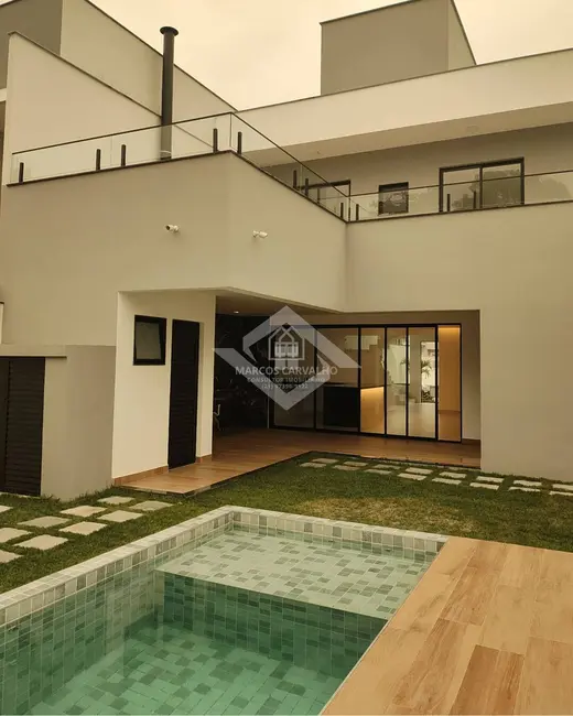 Foto 1 de Casa de Condomínio com 3 quartos à venda, 252m2 em Guaratiba, Rio De Janeiro - RJ