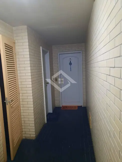 Foto 4 de Apartamento com 2 quartos à venda, 70m2 em Laranjeiras, Rio De Janeiro - RJ