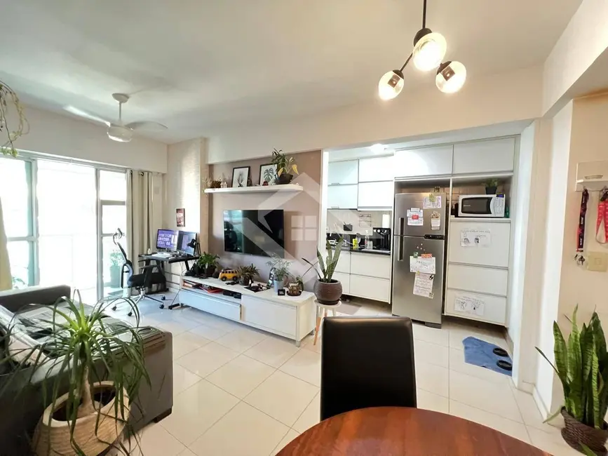 Apartamento com 2 quartos à venda, 69m2 em Rio De Janeiro - RJ - imagem 3 Foto 3 de Apartamento com 2 quartos à venda, 69m2 em Rio De Janeiro - RJ