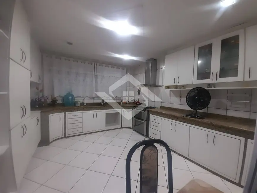 Casa com 3 quartos à venda, 240m2 em Campo Grande, Rio De Janeiro - RJ - imagem 8 Foto 8 de Casa com 3 quartos à venda, 240m2 em Campo Grande, Rio De Janeiro - RJ