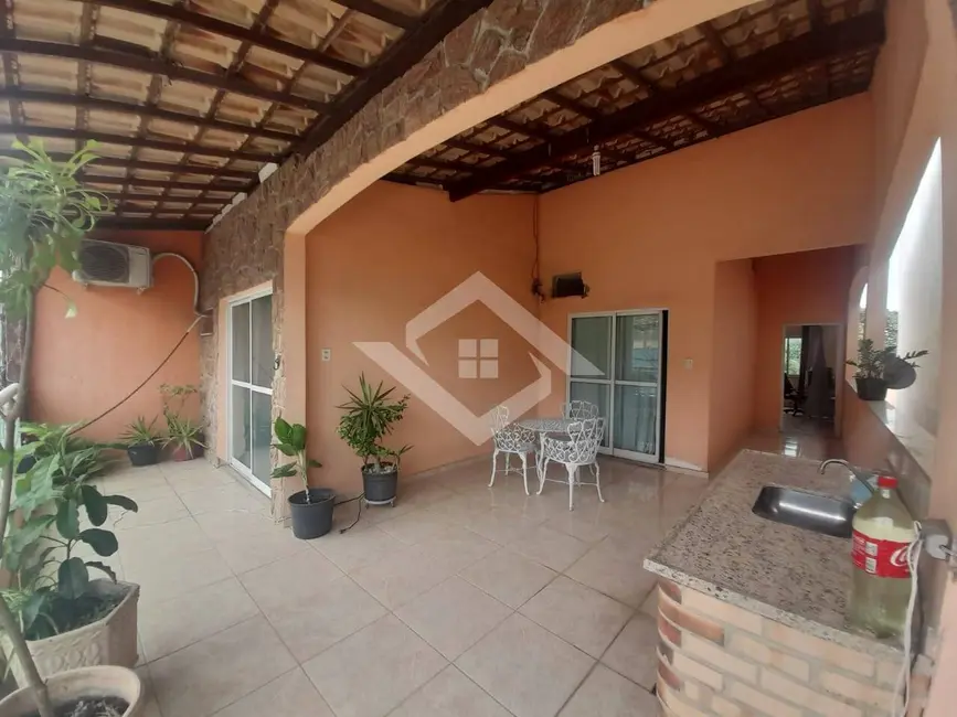 Casa com 3 quartos à venda, 240m2 em Campo Grande, Rio De Janeiro - RJ - imagem 4 Foto 4 de Casa com 3 quartos à venda, 240m2 em Campo Grande, Rio De Janeiro - RJ