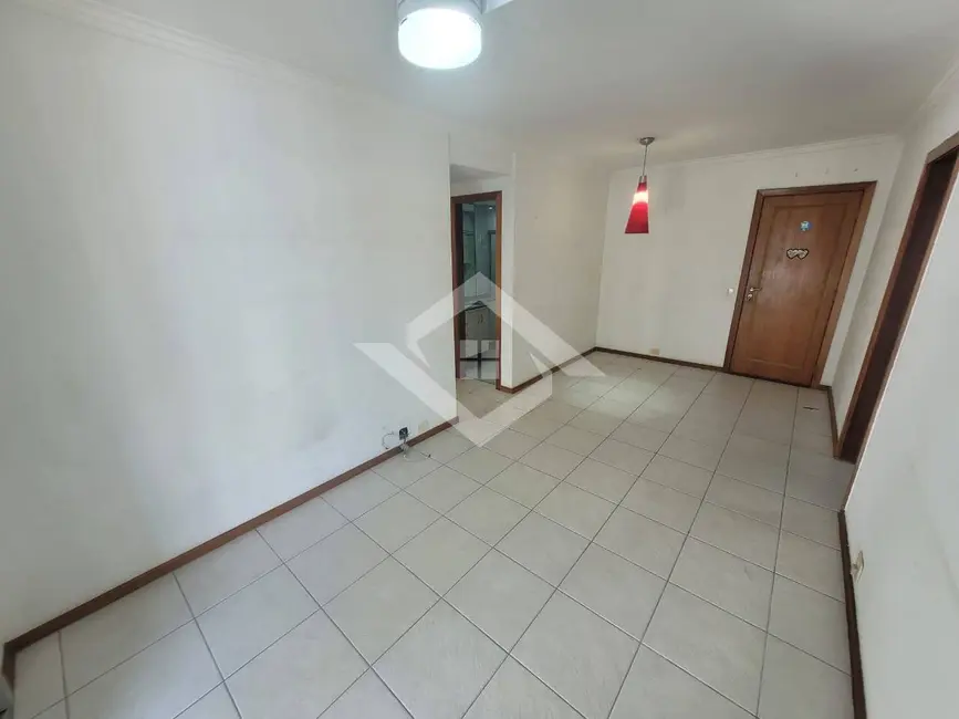 Apartamento com 2 quartos à venda, 72m2 em Rio De Janeiro - RJ - imagem 9 Foto 9 de Apartamento com 2 quartos à venda, 72m2 em Rio De Janeiro - RJ