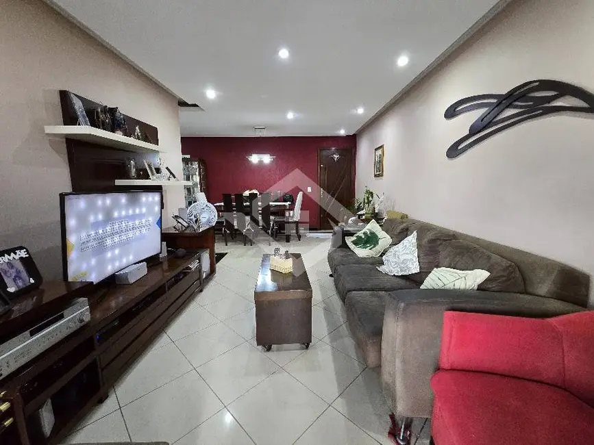 Apartamento com 3 quartos à venda, 120m2 em Freguesia (Jacarepaguá), Rio De Janeiro - RJ - imagem 3 Foto 3 de Apartamento com 3 quartos à venda, 120m2 em Freguesia (Jacarepaguá), Rio De Janeiro - RJ