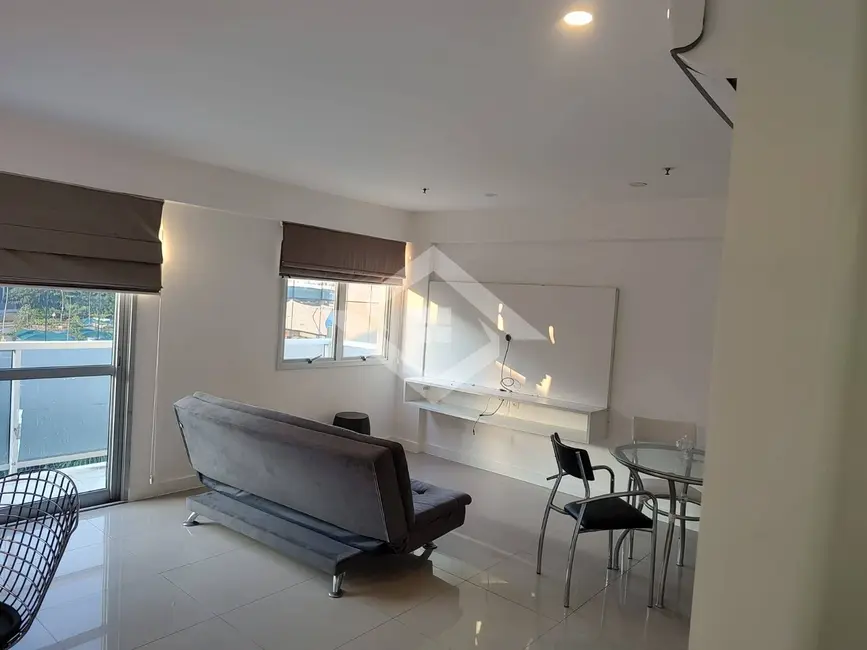 Apartamento com 2 quartos para alugar, 72m2 em Barra da Tijuca, Rio De Janeiro - RJ - imagem 7 Foto 7 de Apartamento com 2 quartos para alugar, 72m2 em Barra da Tijuca, Rio De Janeiro - RJ
