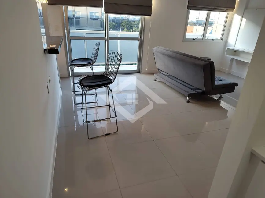 Apartamento com 2 quartos para alugar, 72m2 em Barra da Tijuca, Rio De Janeiro - RJ - imagem 8 Foto 8 de Apartamento com 2 quartos para alugar, 72m2 em Barra da Tijuca, Rio De Janeiro - RJ