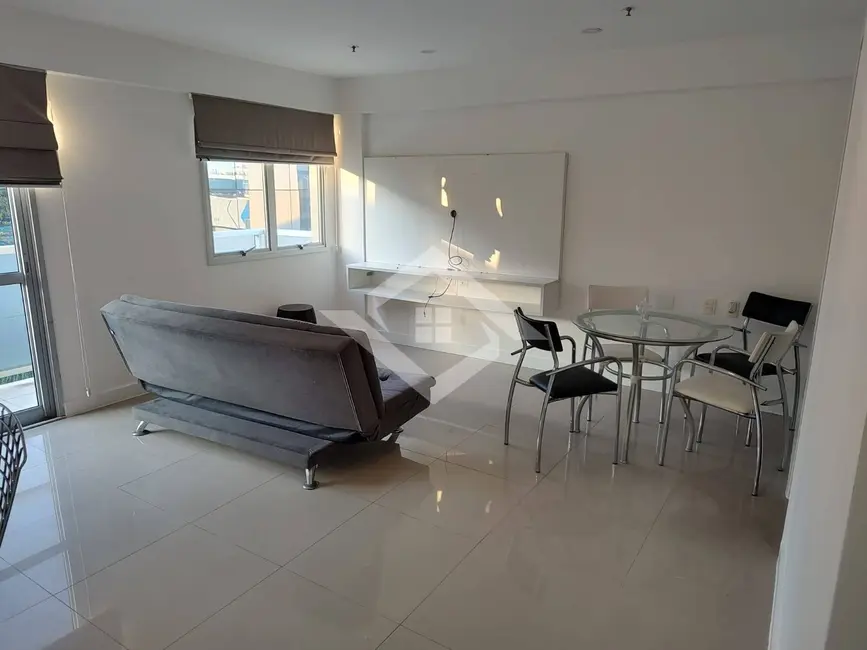 Apartamento com 2 quartos para alugar, 72m2 em Barra da Tijuca, Rio De Janeiro - RJ - imagem 9 Foto 9 de Apartamento com 2 quartos para alugar, 72m2 em Barra da Tijuca, Rio De Janeiro - RJ