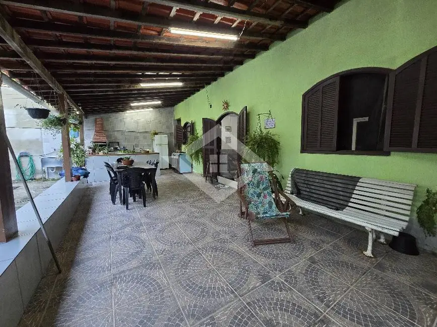 Foto 2 de Casa com 4 quartos à venda, 850m2 em Taquara, Rio De Janeiro - RJ
