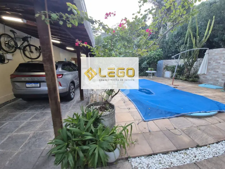Foto 2 de Casa com 3 quartos à venda, 243m2 em Jacarepaguá, Rio De Janeiro - RJ