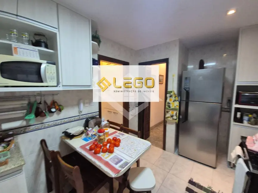 Casa com 3 quartos à venda, 243m2 em Jacarepaguá, Rio De Janeiro - RJ - imagem 9 Foto 9 de Casa com 3 quartos à venda, 243m2 em Jacarepaguá, Rio De Janeiro - RJ