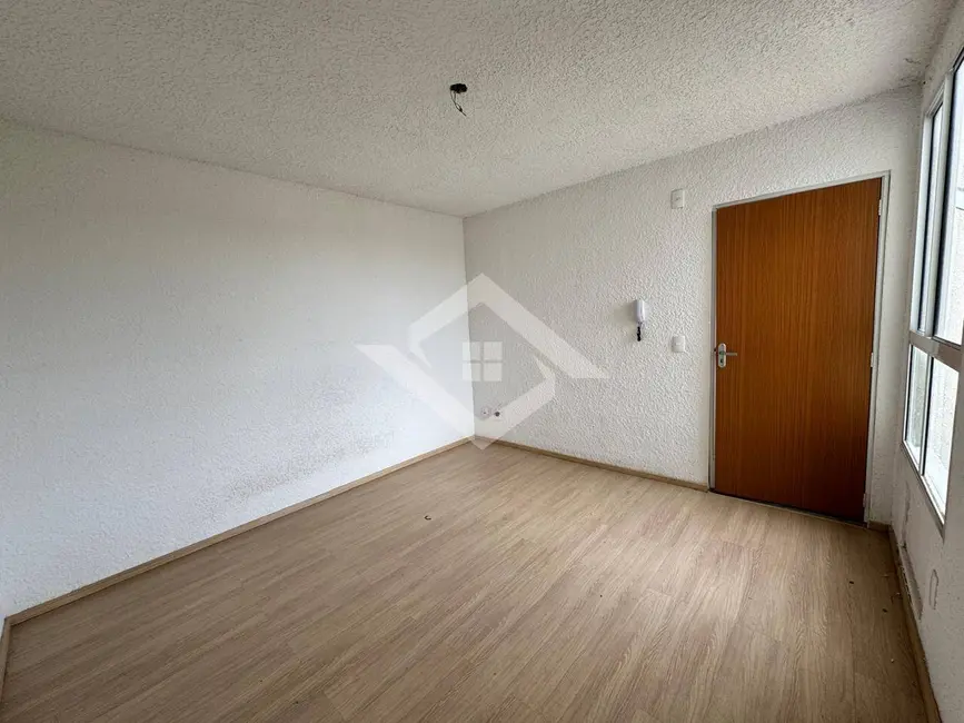 Foto 3 de Apartamento com 2 quartos à venda, 43m2 em Santa Cruz, Rio De Janeiro - RJ