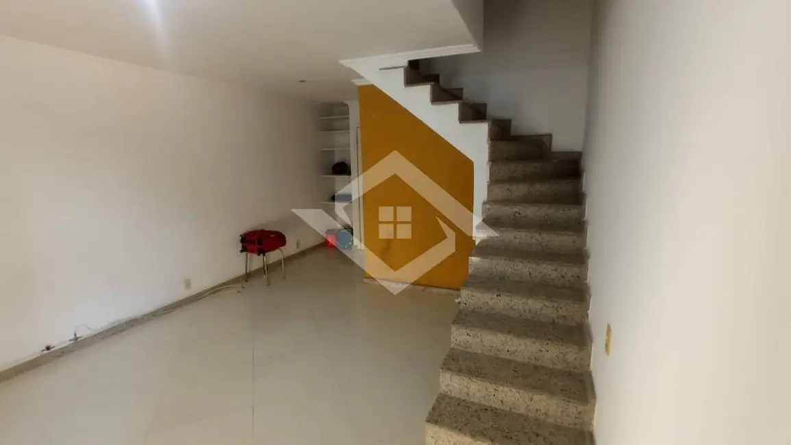 Casa de Condomínio com 3 quartos à venda, 119m2 em Curicica, Rio De Janeiro - RJ - imagem 3 Foto 3 de Casa de Condomínio com 3 quartos à venda, 119m2 em Curicica, Rio De Janeiro - RJ