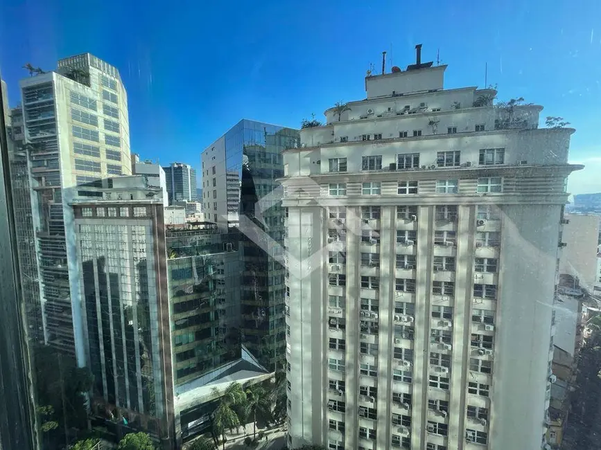 Sala Comercial para alugar, 118m2 em Centro, Rio De Janeiro - RJ - imagem 4 Foto 4 de Sala Comercial para alugar, 118m2 em Centro, Rio De Janeiro - RJ